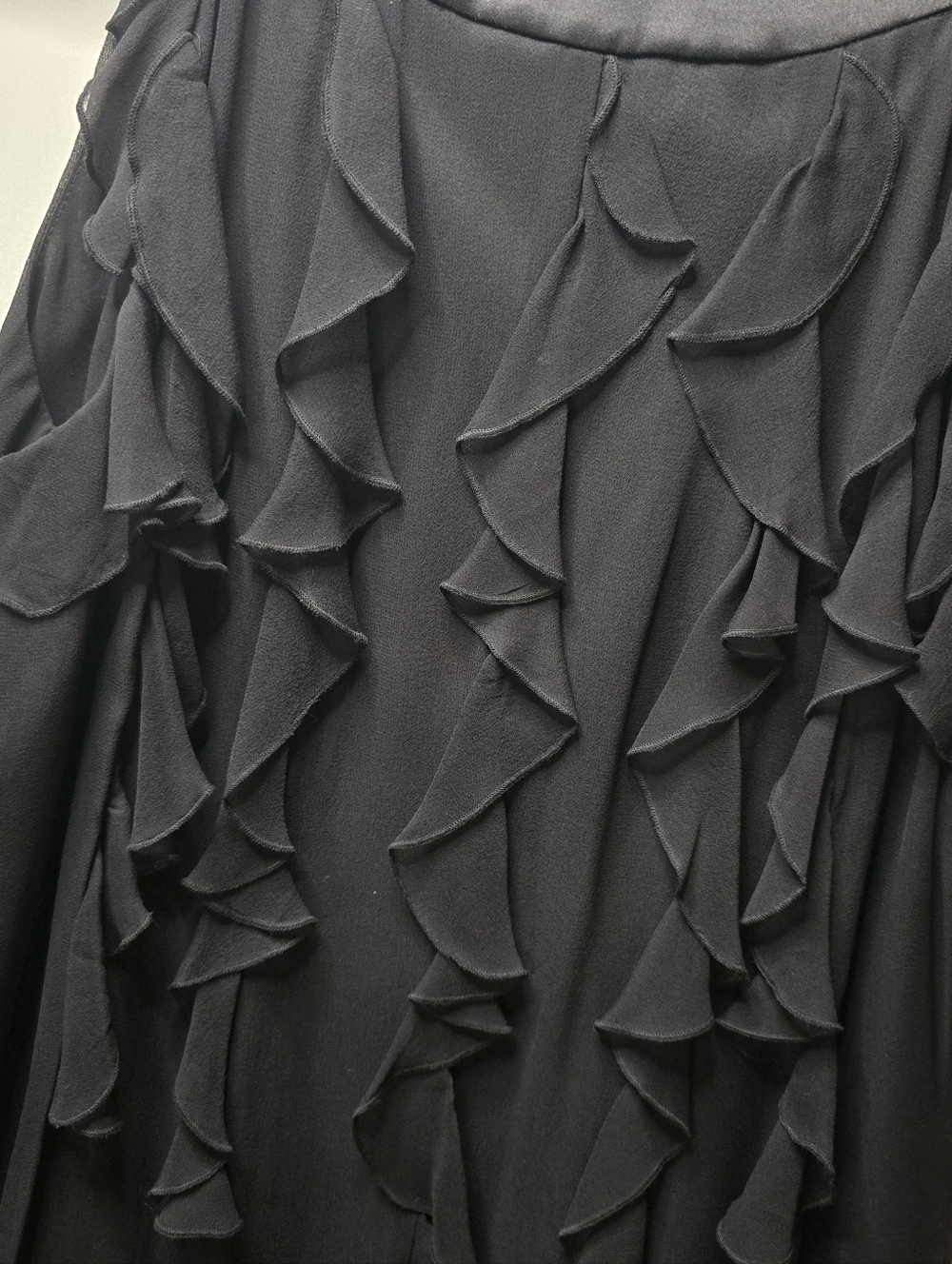 Taylor Elegant Silk Ruffle Cocktail Dress | Size 10 - Picture 6 of 8